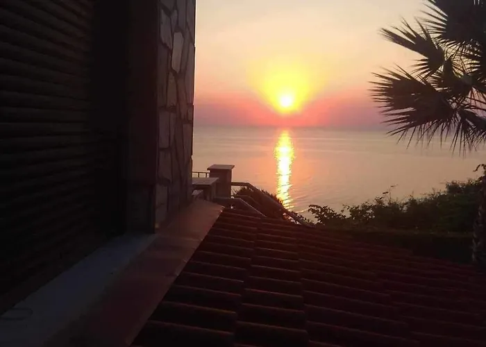 βεράντα στο αιγαίο Kókkinon Nerón