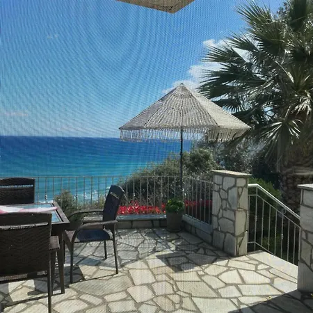 빌라 βεράντα στο αιγαίο *